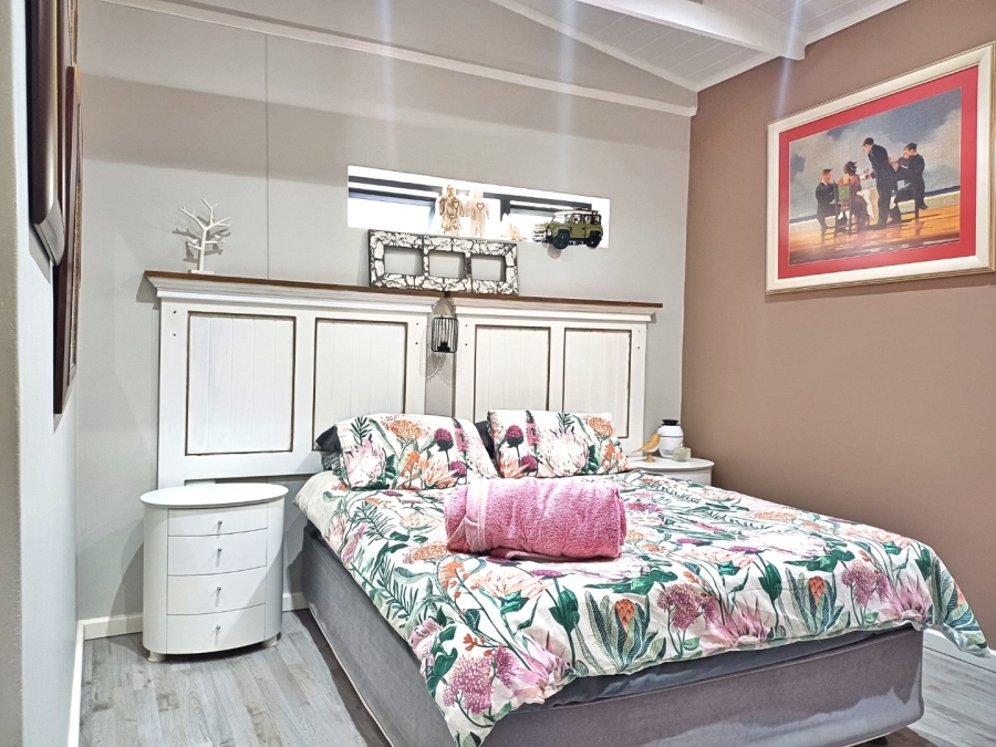 2 Bedroom Property for Sale in Bergsig Western Cape